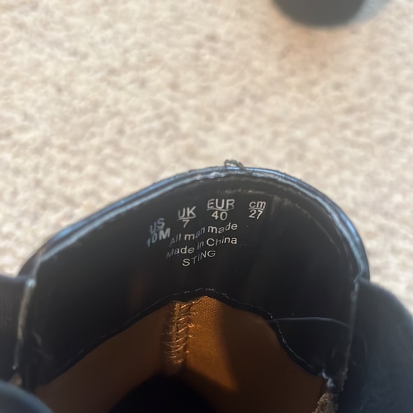 Fergie black heeled chelsea boot - Picture 5 of 5